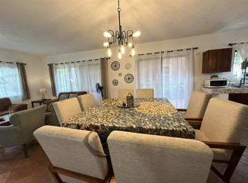 Casa · 259m² · 4 Recámaras · Casa en Malaquin La Mesa