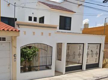 Casa de 4 habitaciones, Aguascalientes · Casa en Venta en Montebello, Aguascalientes, Cdmx