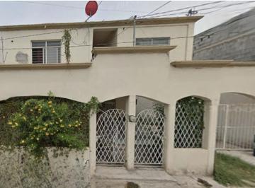 Casa de 6 habitaciones, Monclova · Casa a Media Cuadra del Colegio Mexico Americano