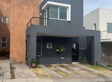 Casa en condominio de 3 habitaciones, Tlajomulco de Zúñiga · Casa en Bosque Real; Zona Bosques de Santa Anita