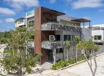 Villa · 467m² · 6 Recámaras · 2 Estacionamientos · Villa en Tulum Centro