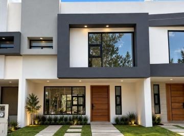 Casa de 4 habitaciones, Mineral de la Reforma · Casa en Venta en La Salida a Sahagun, Pachuca. $3,800,000 con 4 Habitaciones. Alvento