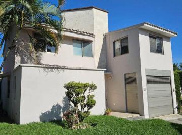 Casa de 3 habitaciones, Fortín · Vendo Casa en Fraccionamiento Privado Bambúes, Fortín, Veracruz!