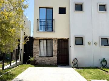 Casa en condominio de 3 habitaciones, El Marqués · Casa Amueblada