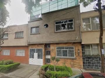 Casa de 3 habitaciones, Benito Juárez · Venta de Casa C. J. Enrique Pestalozzi 329, Narvarte Poniente, Benito Juárez, 03020 Ciudad de México