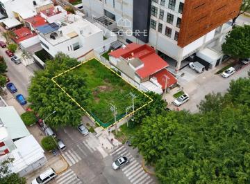 1 · Terreno en Venta con Oportunidad de Hacer Torre, Colonia Monraz, Guadalajara