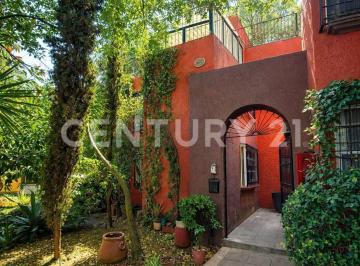 Casa · 207m² · 4 Recámaras · 4 Estacionamientos · Venta de Casa en Residencial Cerrada Fresno, Jesus del Monte Cuajimalpa Cdmx