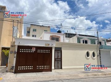 Casa · 220m² · 4 Recámaras · 3 Estacionamientos · Casa en Renta, Col Andrade, León, Gto