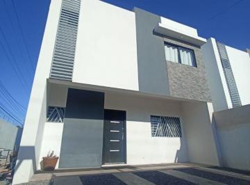 Casa de 3 habitaciones, Mexicali · Jardines del Lago / Casa en Venta en Mexicali