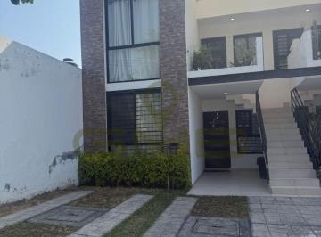Casa de 3 habitaciones, Zapopan · Casa en Renta en Zapopan - 3 Recámaras – Hogares de Nuevo México