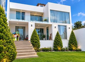 Casa de 4 habitaciones, Ixtapaluca · Hermosa Casa en Venta en Acozac, Ixtapaluca Zona Residencial