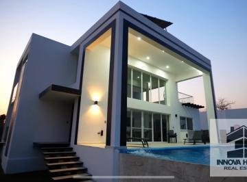 Casa de 4 habitaciones, Atlatlahucan · Casa con Alberca Climatizada y Vistas Panorámicas en Lomas de Cocoyoc