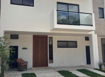 Casa · 111m² · 3 Recámaras · 2 Estacionamientos · Casa - Arbolada