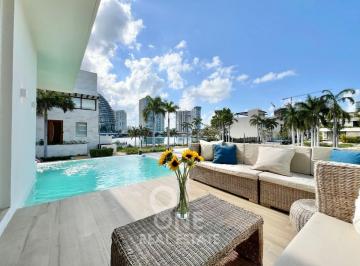 Casa de 4 habitaciones, Benito Juárez · Casa Amueblada en Renta Puerto Cancún
