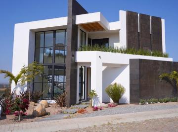 Casa · 435m² · 4 Recámaras · Casa de 441 m² con 4 Recámaras en Venta en Malaquin La Mesa