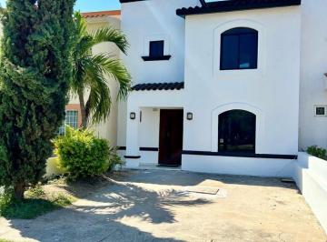 Casa de 3 habitaciones, Mazatlán · Casa en Renta de 3 Recámaras en Col Real Pacifico, Mazatlán