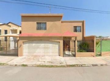 Casa de 3 habitaciones, Ramos Arizpe · Casa en Renta Amueblada en Ramos Arizpe