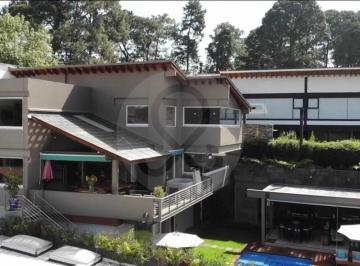 Casa en condominio · 600m² · 4 Recámaras · 3 Estacionamientos · Casa en Condominio en Venta en Avándaro