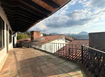 Casa · 367m² · 4 Recámaras · 4 Estacionamientos · Casa en Venta en Monte Alto