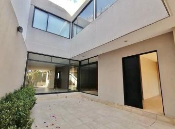 Casa · 550m² · 4 Recámaras · 3 Estacionamientos · Casa en Renta en Lomas de Chapultepec, Sierra Amatepec