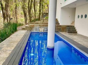 Casa en condominio de 4 habitaciones, Zapopan · Casa en Venta en Bugambilias