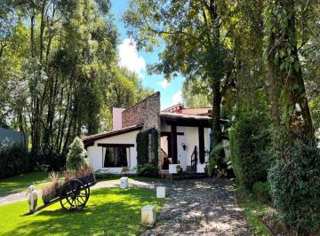Casa en condominio de 3 habitaciones, Valle de Bravo · Casa en Renta Rancho Avandaro