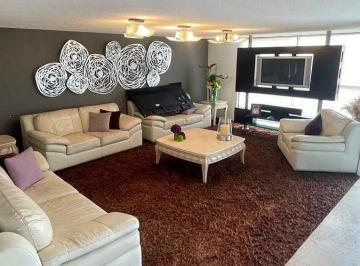 Casa de 4 habitaciones, Huixquilucan · Casa de 361 m² de Terreno con 4 Recámaras en Venta en Lomas de Tecamachalco