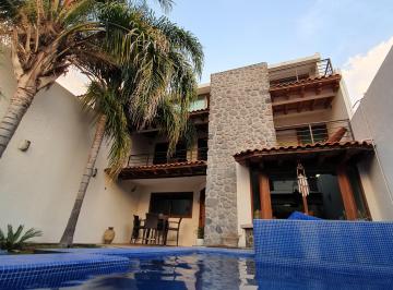Casa de 5 habitaciones, Cuernavaca · Inversion Airbnb Hermosa Casa 3 Pisos Alberca Priv y Tecnologia Autosustentable