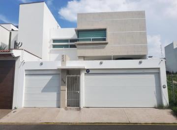 Casa de 3 habitaciones, Querétaro · Casa en Venta en Querétaro