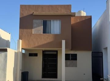Casa · 112m² · 3 Recámaras · 2 Estacionamientos · Casa en Renta, Valle de La Rioja, Apodaca, Nuevo Leon