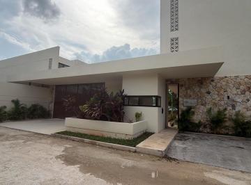 Casa · 179m² · 3 Recámaras · 2 Estacionamientos · Renta de Bella Casa 3 Habitaciones con Piscina