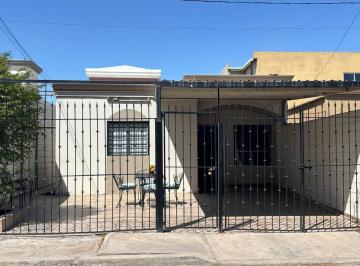 N/A · Se Vende Casa de un Piso Villas Cachanilla, Centrica Lazaro Cardenas y Gomez Morin