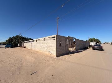 Casa · 308m² · 3 Recámaras · 5 Estacionamientos · Casa Grande en Venta