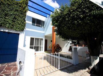 Casa en condominio de 3 habitaciones, Zapopan · Casa en Renta en Chapalita Las Fuentes – Alberca y Seguridad 24 Hrs
