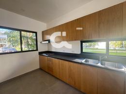 Casa · 213m² · 3 Recámaras · 2 Estacionamientos · Casa en Venta - Esquina Residencial Arbolada