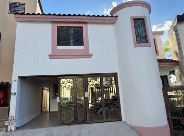 Casa · 300m² · 3 Recámaras · 2 Estacionamientos · Rmc Casa en Renta en Privadas del Contry en Guadalupe en Nuevo Leon
