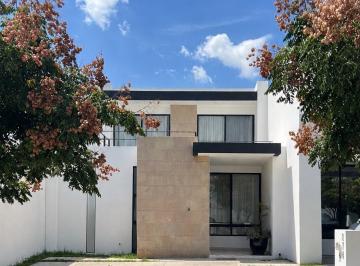 Casa en condominio de 2 habitaciones, León · Hermosa Casa en Renta Mayorazgo