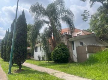 Casa de 5 habitaciones, Tlajomulco de Zúñiga · Casa en Venta en El Palomar