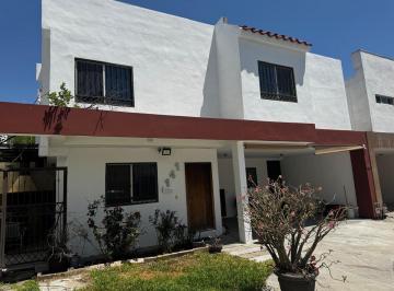 Casa · 280m² · 3 Recámaras · 2 Estacionamientos · Rmc Casa en Renta en Los Arrecifes en Apodaca en Nuevo Leon