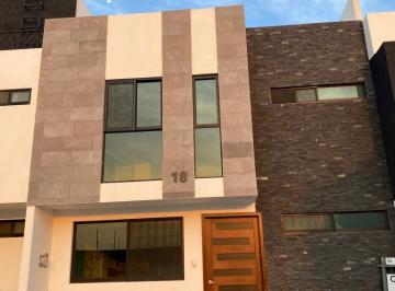 Casa de 3 habitaciones, San Andrés Cholula · Renta Casa Zona Angelopolis