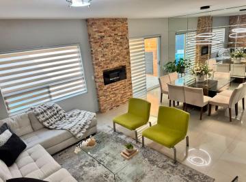 Casa · 314m² · 4 Recámaras · 2 Estacionamientos · Rmc Casa en Venta en Cima de La Montaña Cumbres en Monterrey