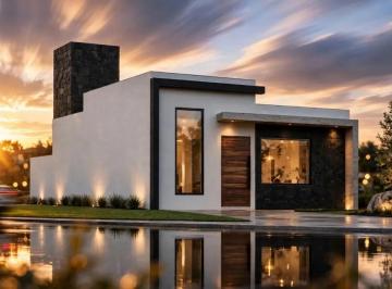 1 · Casa en Venta en La Meseta, Una Planta, Doble Altura, Hermosa