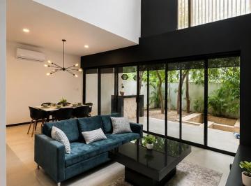 Casa · 167m² · 2 Recámaras · 2 Estacionamientos · | Townhouse Amueblado y Equipado de 2 Recámaras en Renta en Temozón Norte con Alberca |
