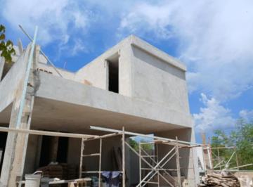 1 · Casa en Venta en Xcanatun Merida Yucatan