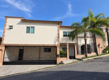 1 · Casa en Venta en Valle Alto, Monterrey, Nuevo León