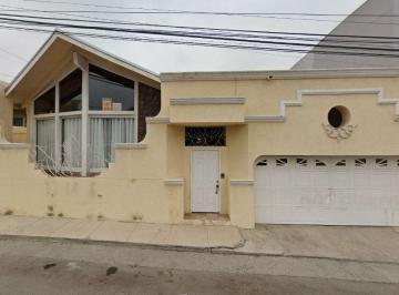Casa de 5 habitaciones, Ensenada · Casa en Venta en Colonia Moderna, Ensenada, Baja California.