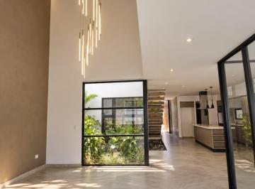 Casa de 4 habitaciones, Cancún · Casa en Venta en Vía Cumbres | 4 Rec, Alberca y Doble Altura