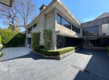 terraza y estacionamiento, originalmente jardín · Casa en Venta en Lomas de Chapultepec