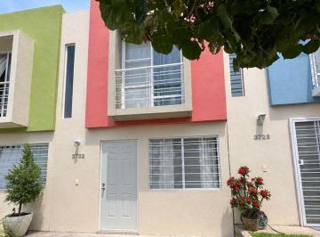 Casa de 2 habitaciones, Zapopan · Casa en Renta en Tesistan Fracc. Parque de Las Aves
