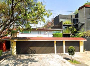 Casa de 5 habitaciones, Huixquilucan · Casa de 524 m² con 5 Recámaras en Venta en Lomas de Tecamachalco